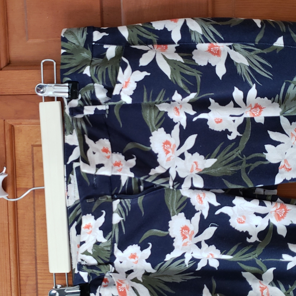 Bundle Old Navy Patterned Pixie Pants - image 6